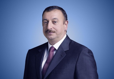 Президент Азербайджана ознакомился с новым бульваром в Нефтчале