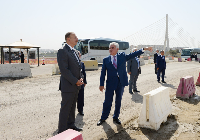 Ильхам Алиев ознакомился с ходом строительства дорожно-транспортной инфраструктуры вокруг Бакинского Олимпийского стадиона - ФОТО