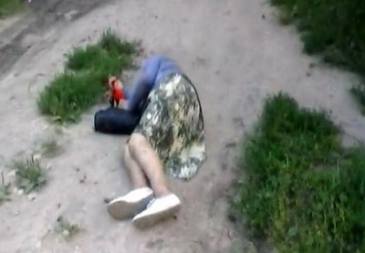 В Нижнем Новгороде подросток на камеру избил старушку ногами - ВИДЕО