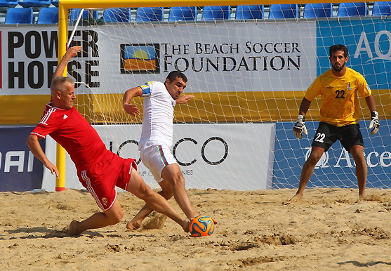 Как сборная Азербайджана по пляжному футболу уступила Венгрии на Кубке Европы-2014 и награждение победителей – ФОТО