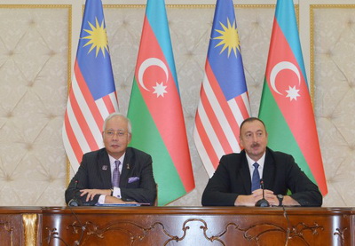 Президент Азербайджана и премьер-министр Малайзии выступили с заявлениями для печати