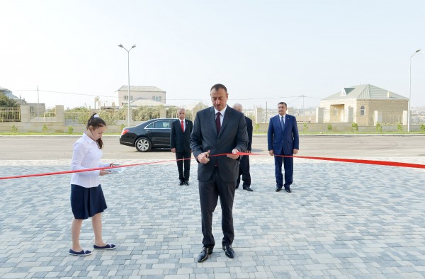 Президент Ильхам Алиев принял участие в открытии школы в поселке Амираджаны - ФОТО