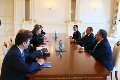 Ильхам Алиев принял делегацию во главе с руководителем Программы развития ООН - ФОТО