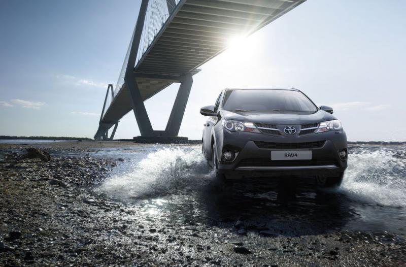 Toyota RAV4 - новый имидж, бесконечные возможности, доступная цена