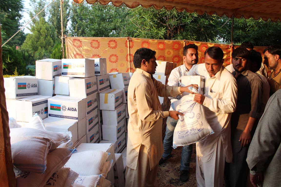 AİDA  провело гуманитарную акцию в Пакистане - ФОТО