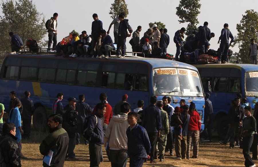 В Непале разбился перевозивший более 100 человек автобус
