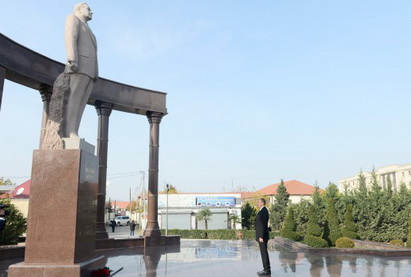 Президент Ильхам Алиев прибыл в Шамкирский район - ФОТО
