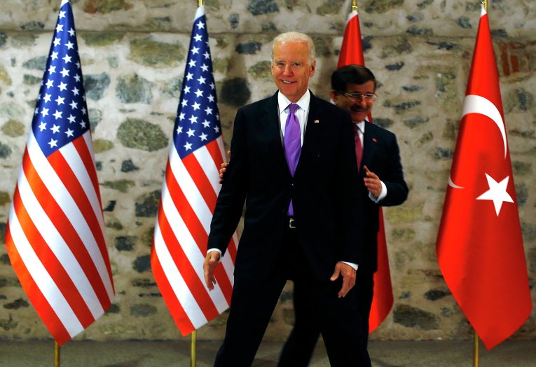 США и Турция продолжат оказывать помощь умеренной сирийской оппозиции