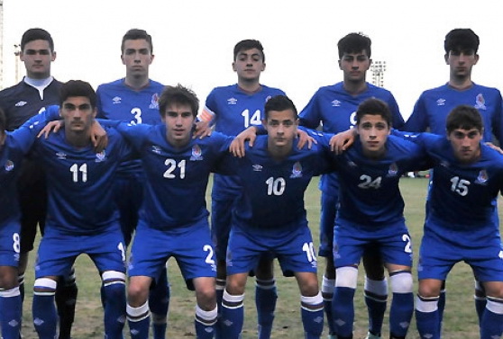 Юношеская сборная Азербайджана по футболу проиграла Узбекистану