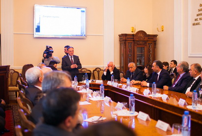 Президентская библиотека представила электронный проект о разрушении армянами азербайджанских памятников - ФОТО