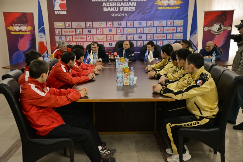Церемония взвешивания боксеров «Баку Файрс» и «Астана Арланс» перед очной встречей – ФОТО
