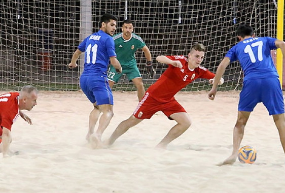 Сборная Азербайджана по пляжному футболу проведет три матча в ОАЭ