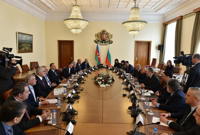 Состоялась встреча Президента Азербайджана с премьер-министром Болгарии в расширенном составе - ФОТО