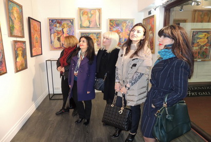 Выставка азербайджанского художника в Париже вызвала большой интерес
