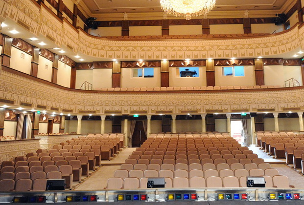 Сегодня в Азербайджане отмечается День Национального театра