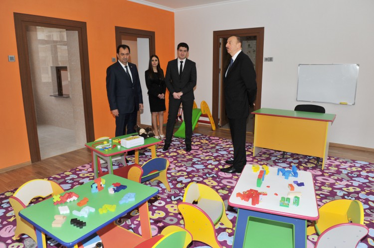 Президент Азербайджана принял участие в открытии нового детского сада в Лянкяране - ФОТО