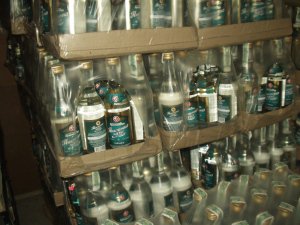 В Азербайджане выявлены алкогольные напитки, маркированные фальшивыми акцизными марками