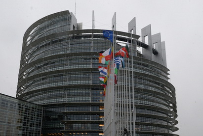 Европарламент одобрил проект резолюции по ужесточению санкций против России