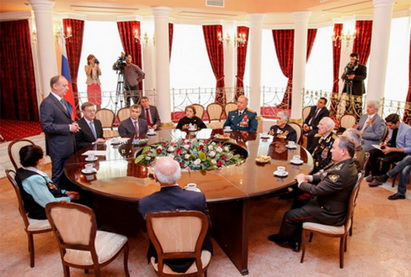 Азербайджанским ветеранам Великой Отечественной войны вручены награды Совета безопасности России