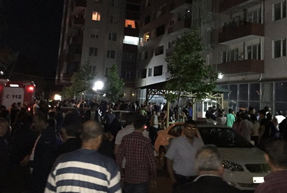 В одном из жилых домов Баку произошло небольшое возгорание, жертв нет - ФОТО