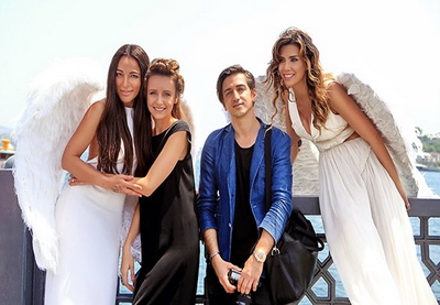 Стамбул, Мурад Османн с супругой и GulSara в образе ангела в клипе «Follow me» - ВИДЕО