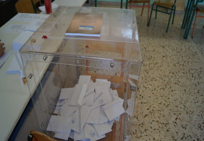 Итоги референдума в Греции нужно уважать - президент Италии