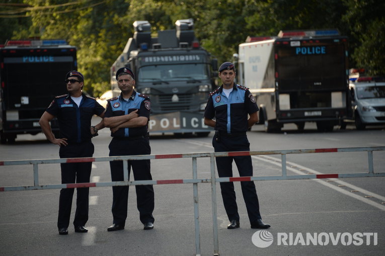 Полиция Еревана освободила всех задержанных – ФОТО - ОБНОВЛЕНО