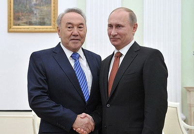 Путин и Назарбаев обсудили Украину и итоги греческого референдума