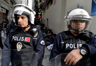 Власти Турции провели серию арестов в Анталье