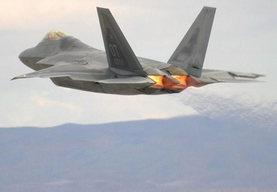 В Европу прибыли первые истребители F-22 Raptor ВВС США