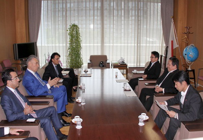 Обсуждены вопросы сотрудничества между правящей Либерально-демократической партией Японии и партией «Ени Азербайджан»