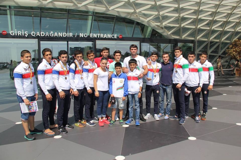 Азербайджанские кикбоксеры стали чемпионами Европы в Испании - ФОТО