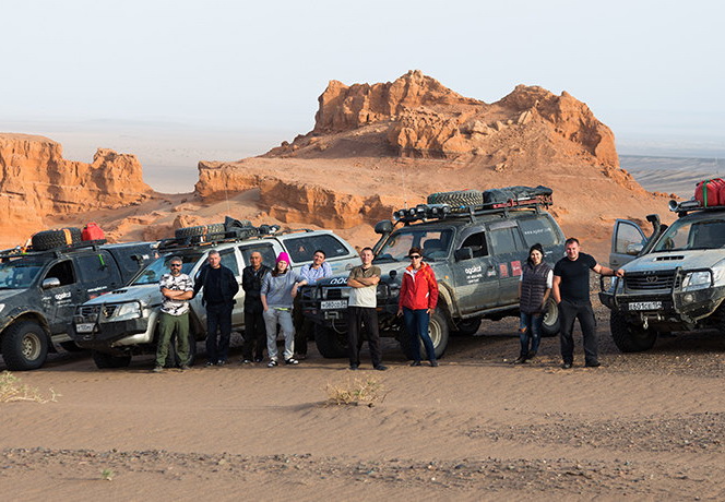 Азербайджан участвует во Всемирной автомобильной экспедиции