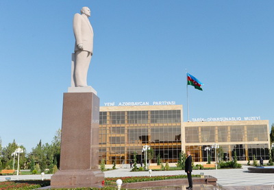 Ильхам Алиев прибыл в Уджарский район – ФОТО