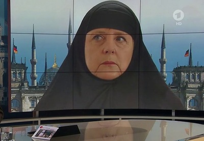Немецкий канал обвинили в антиисламизме из-за фото Меркель в хиджабе - ФОТО