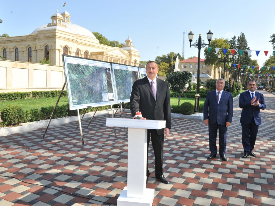 Ильхам Алиев принял участие в церемонии подачи питьевой воды в Гейчай - ФОТО