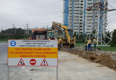 На одном из центральных проспектов Баку сооружается система ливневой канализации – ФОТО