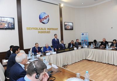В Баку состоялся международный форум на тему «Взгляды молодых европейских ученых на факты геноцида» - ФОТО