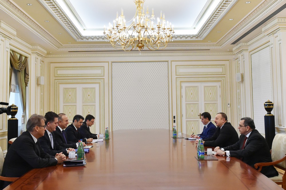 Ильхам Алиев: Азербайджан готов приложить усилия для устранения напряженности в турецко-российских отношениях