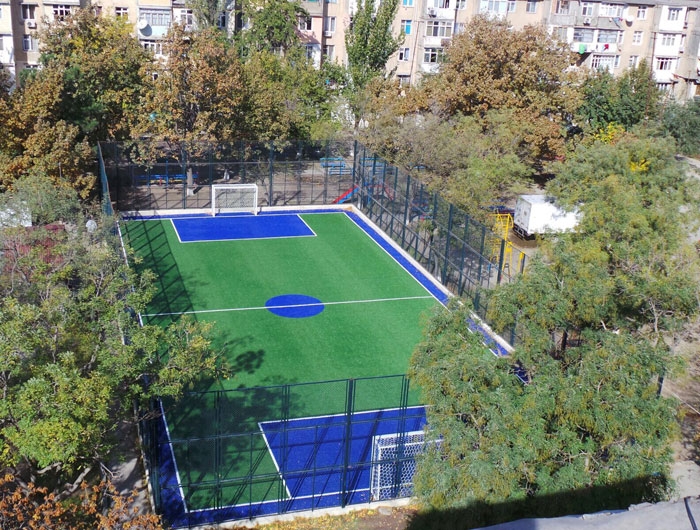 АФФА сдала в эксплуатацию две футбольные площадки в Баку - ФОТО