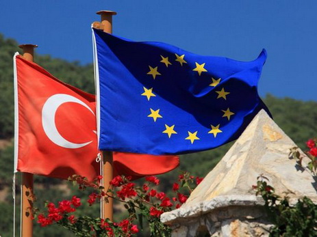 Еврокомиссия одобрила отмену визового режима с Турцией