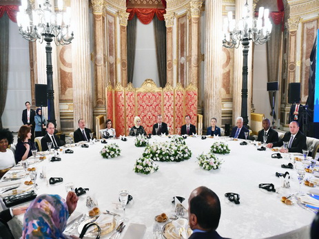 От имени Президента Турции был устроен прием в честь высоких гостей, принимавших участие во Всемирном гуманитарном саммите