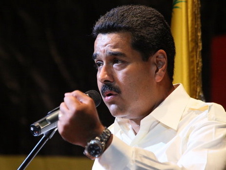 Мадуро обвинил парламент Венесуэлы в предательстве родины