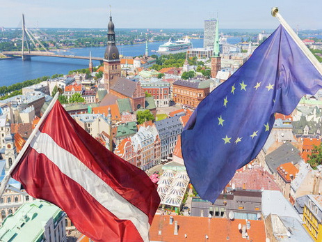 Более двух тысяч человек подписались под инициативой о выходе Латвии из ЕС