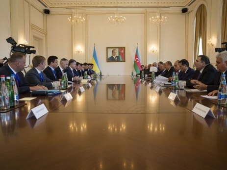 Азербайджан и Украина подписали документы в сфере таможни и культуры