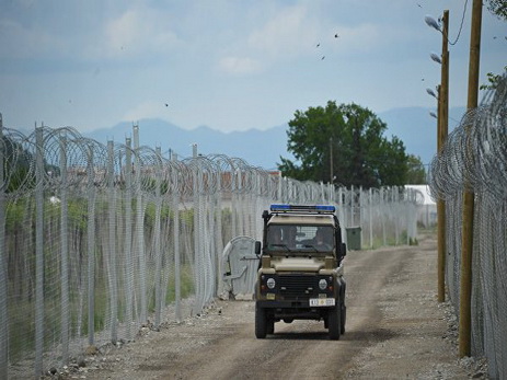 Чехия направит в Венгрию и Македонию 90 полицейских для охраны границ