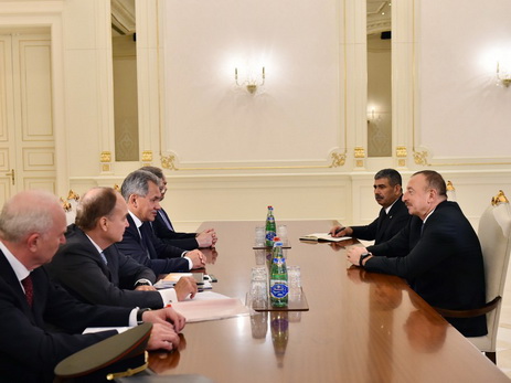 Президент Азербайджана Ильхам Алиев принял министра обороны России - ФОТО
