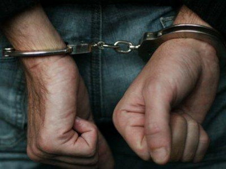 В Баку задержан мужчина с крупной суммой валюты свыше 50 стран мира