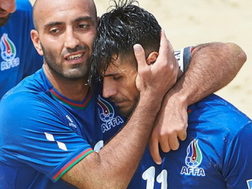 Сборная Азербайджана по пляжному футболу выиграла у Англии