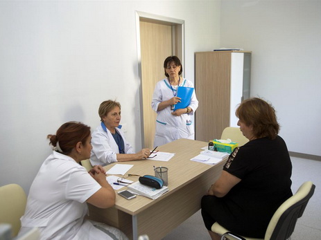 При поддержке Фонда Гейдара Алиева и RİİB в Баку и регионах  проведены медицинские обследования - ФОТО